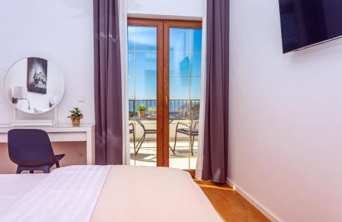 Villa Flora with a 53 sqm private pool with Cinema room with projector and 4 en-suite bedrooms - Foto 23