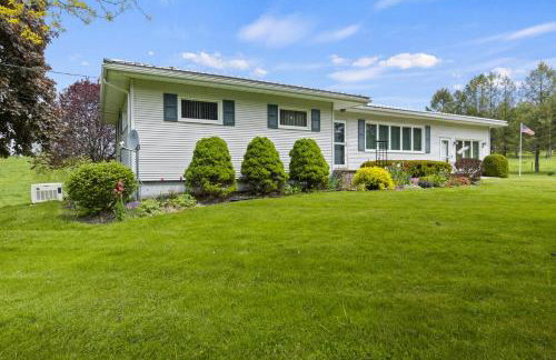 Charming Farmhouse Retreat - Foto 21