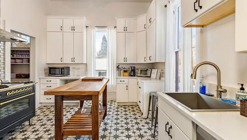 Barclay Klum House by WanderLodges - Foto 2