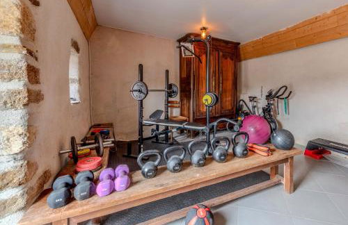 Le gîte de Saint Mathieu, longère pleine de charme au bout du monde ! jacuzzi extérieur vue sur la campagne, salle de billard - Photo 14