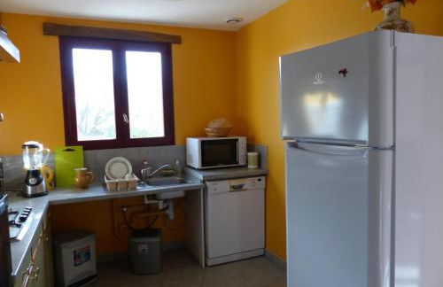Gîte Indépendant Près de Le PAL avec Wifi et Animaux Acceptés - FR-1-489-51 - Foto 9