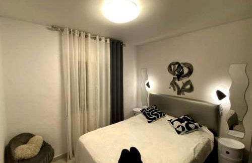 Modern Art apartment by the sea Playa del Espejo - Foto 37