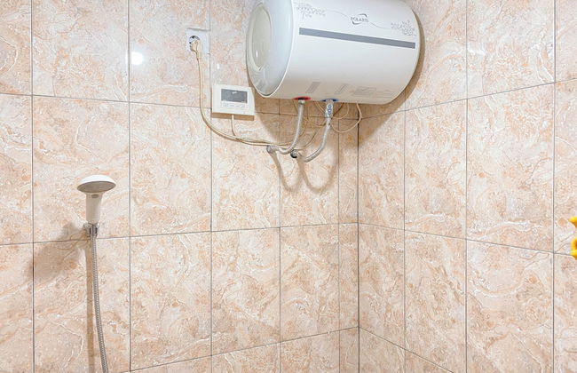 Comfort Living 2BR at Mutiara Bekasi Apartment - Foto 14