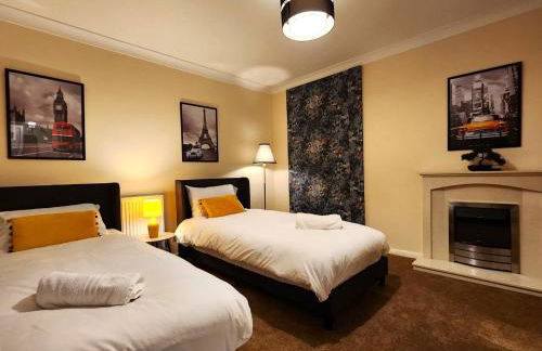 Bicester villa, 5Bedroom, Parking, WiFi, Garden - Foto 12