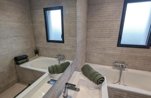 Maison TESLA aéroport gare cnpe rte Golf de Lyon - Foto 14