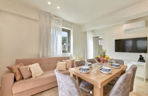 Comfy apartmt near beach with pool dining area - Photo 6