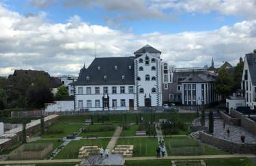 back to school (rote Schule) - Foto 17