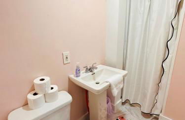 Simple & Convenient Downtown Living - Foto 6