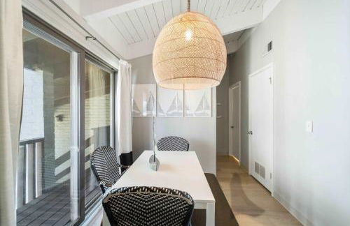 Lakeside Serenity - 2BR 1BA Clear Lake Escape - Foto 17