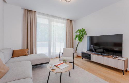 Modern 2BDR Apartment - Business Zone - Free Garage Parking - Photo 20