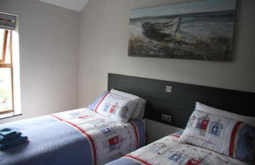 UlsterApartments one bedroom 2 single beds and sofa bed - Foto 12