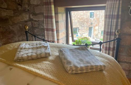 The Little Barn at Roache House Farm - Photo 13