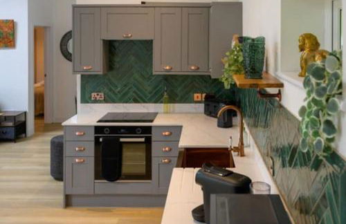 ''The Den'' Lakeview Apartment at Watersedge - Foto 1