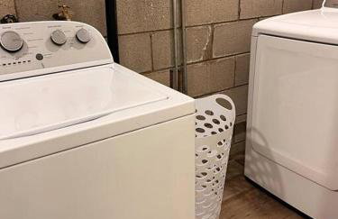 Casa Charleston-3BR-2Bath-Private HOT TUB-Pet Friendly-No Pet Fees! - Photo 50