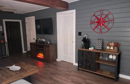 Riverside Retreat - Photo 6