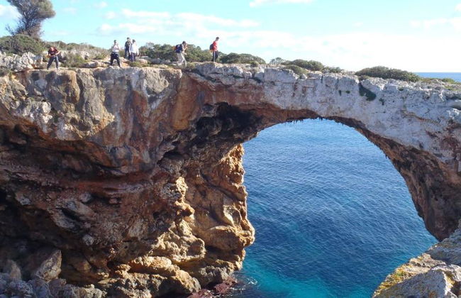 Exploração de Cavernas Marítimas - Cova dels Coloms da Área Leste - Foto 1
