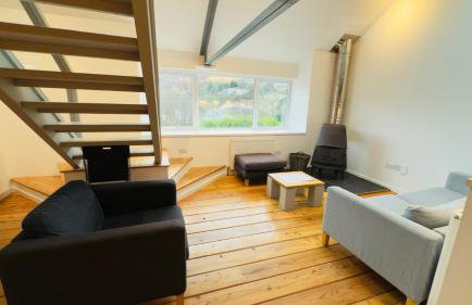 Afan Forest Bunk House-Converted Chapel Sleeps 35 - Foto 39