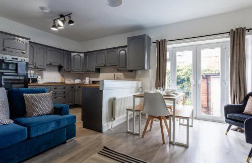 Gateshead 4 BR Home for Serenity Stay - Foto 1