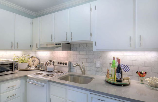 1500 Demere Road #D5 by Hodnett Cooper - Foto 6