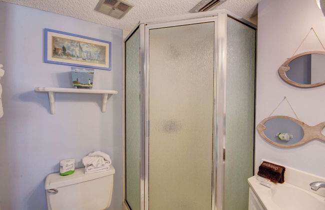 456 El Matador 2 Bedroom Condo by RedAwning - Photo 16