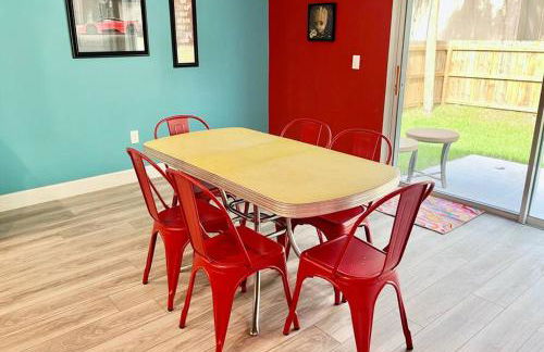 The Arcade close to downtown with fenced yard - Photo 20