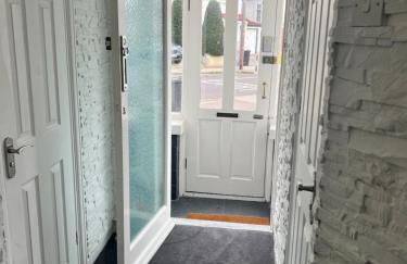 MOYDOM Cosy Apt sleeps 4 with self breakfast & carpark - Foto 34