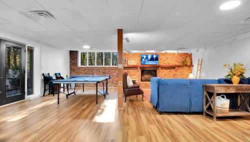 Cozy Retreat near Paris Mtn State Park Sleeps 12 - Foto 4