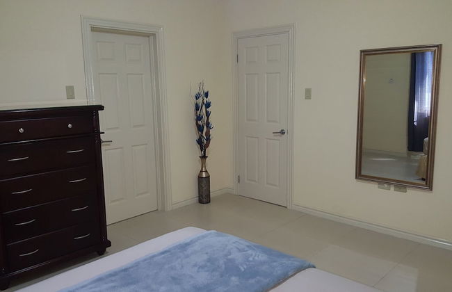 Executive Suites - Palms of Ottawa - Photo 4