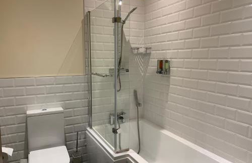 Market Place Serviced Apartments, Leek - Photo 16