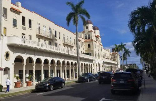 Hemingway Suites at Palm Beach Hotel Island - Photo 45