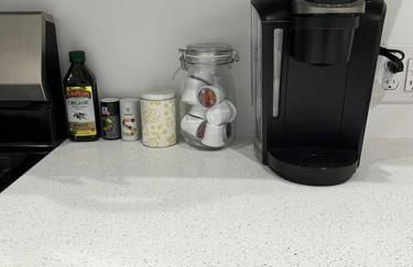 Adorable 2 bedroom with free street parking - Foto 5