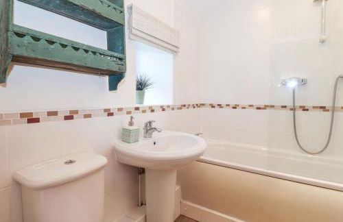 Garden Cottage - Photo 24