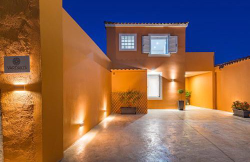 Vardakis house - 5 minutes from the famous Shipwreck Beach by Villa Mana Gers - Foto 1