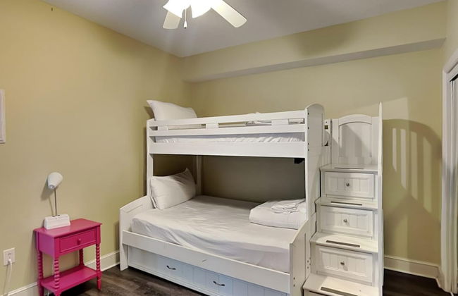 Majestic Beach Resort by Southern Vacation Rentals - Foto 10