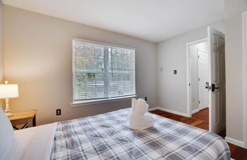 Poconos Retreat Hot Tub, Pool, Theater EV chrg & more - Foto 39