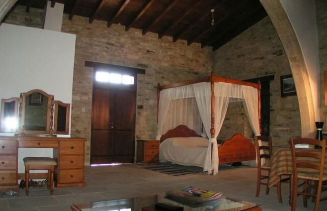 Romios Holiday Apartments - Photo 15