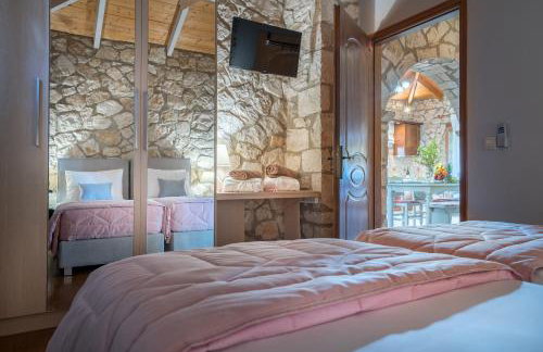 Villa Tramonto with Private Heated Pool, by ZanteWize - Foto 19