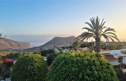 Villa Azure Horizon and Breeze - Panoramic Ocean View and Heated Pool - Foto 5