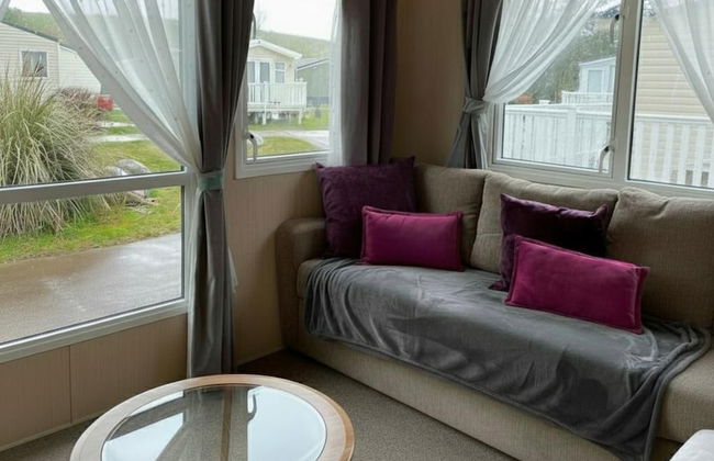 Comfortable 3-bed Caravan - Combe Haven - Foto 8