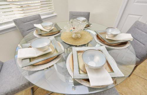 Luxury Retreat with Heated Pool, Firepit, Outdoor Cinema - Foto 48