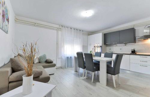 Holiday house Vesna with pool - Foto 11