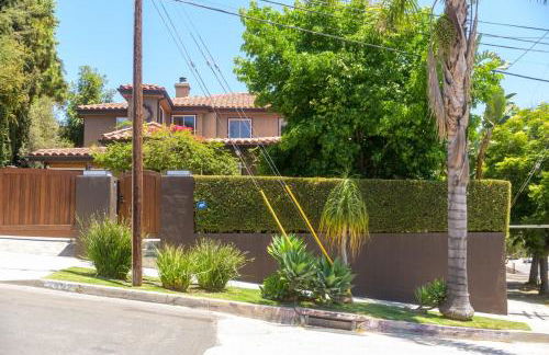 Charming and Cozy 1 Bedroom 1 Bathroom Guest Suite in Silverlake - Foto 21