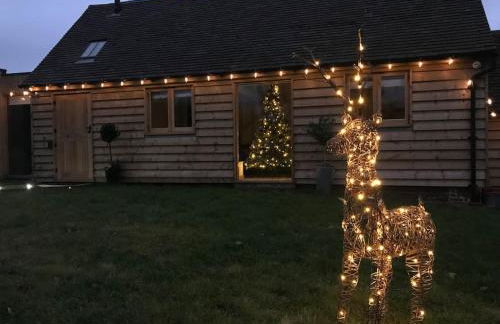 The Cowshed, Tunbridge Wells - Photo 22