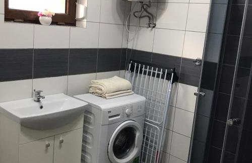 Urokliwy Domek nad Brzegiem Jeziora - Foto 22