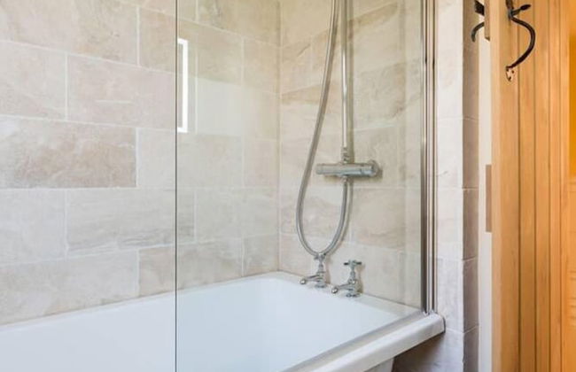 Lovely Cosy Stone Cottage in Tetbury, Cotswolds - Foto 16