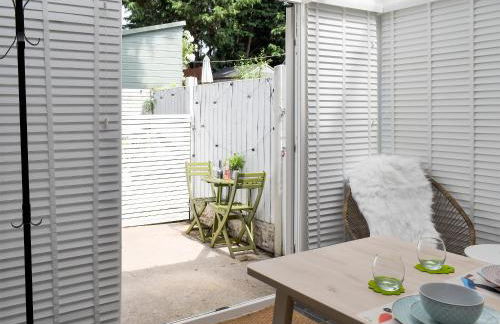 The Mouse House - Photo 9