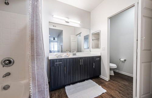 Modern Townhouse with 4 Bedrooms Near LAX - Foto 16