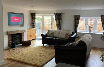 Honeysuckle Cottage -PART OF ALTON COTTAGES - Foto 2