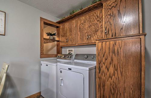 Cozy Goshen Farmhouse about 9 Mi to Amish Acres - Foto 10