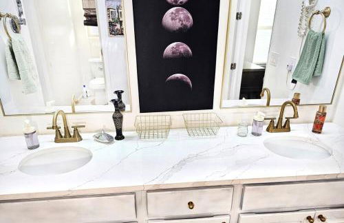 Luxe Desert Oasis, Pool, Hidden Speakeasy Room! - Foto 28